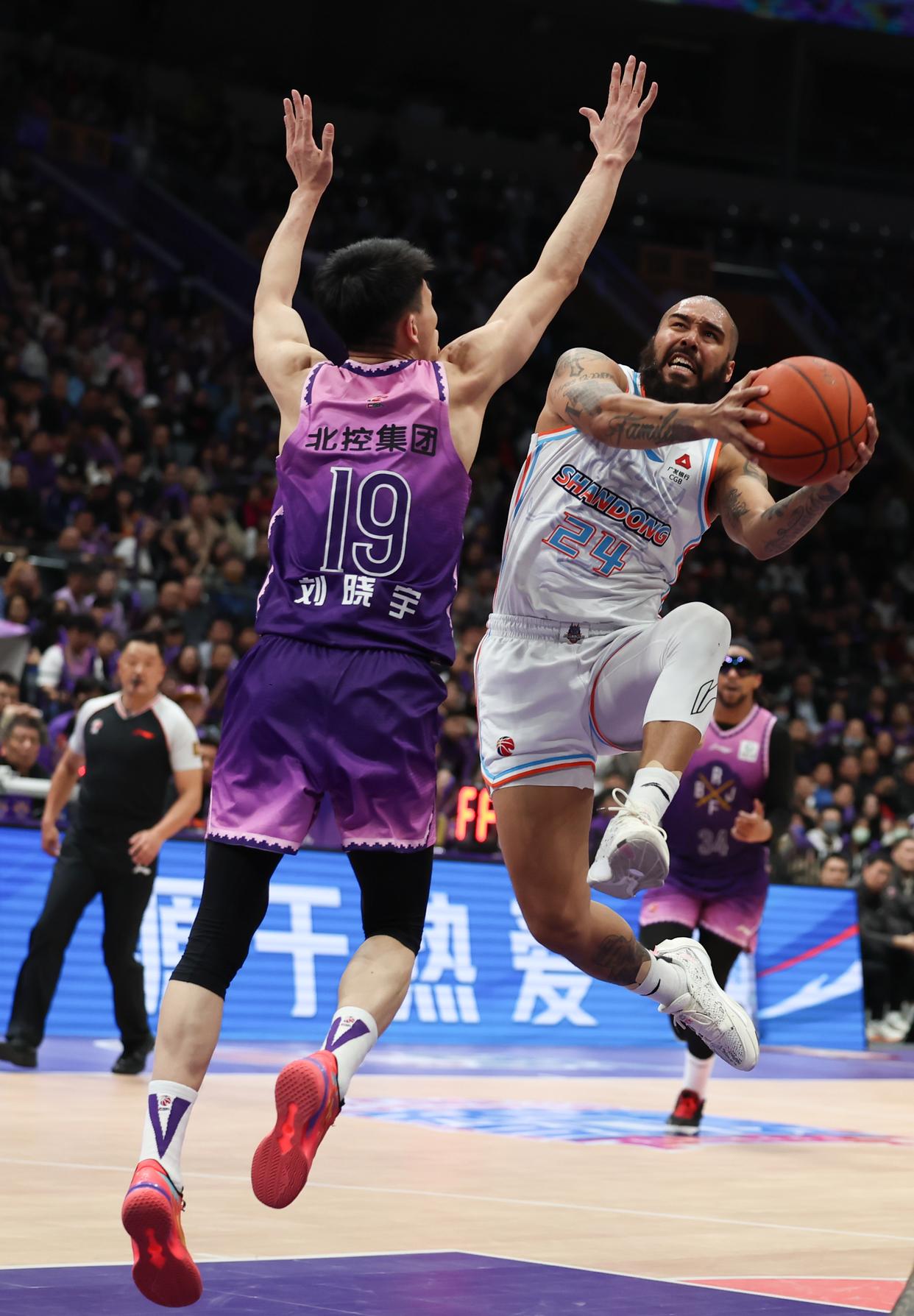 CBA季后赛战况：阿森纳防线稳固，费城76人进攻受阻，詹姆斯成最佳的简单介绍-乐鱼